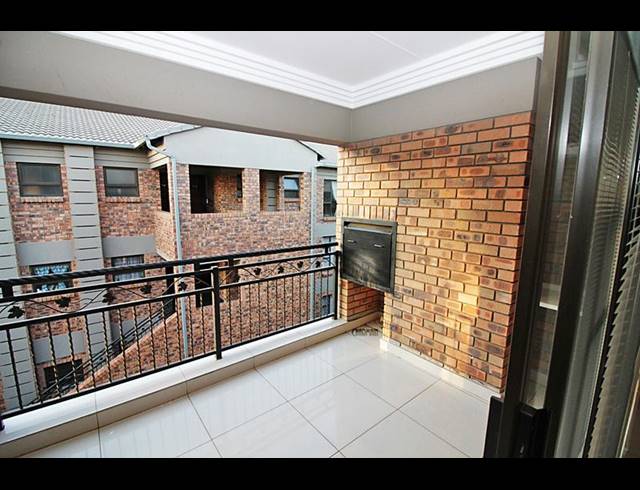 2 BEDROOM PROPERTY TO RENT IN RAVENSWOOD